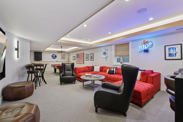 715 Rice Street E, Wayzata, MN 55391