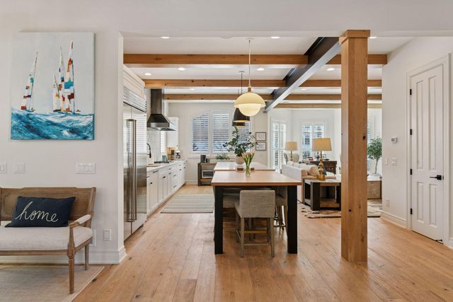 715 Rice Street E, Wayzata, MN 55391