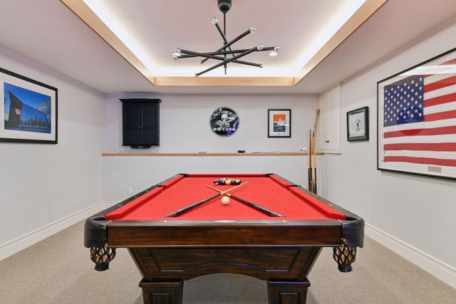 715 Rice Street E, Wayzata, MN 55391