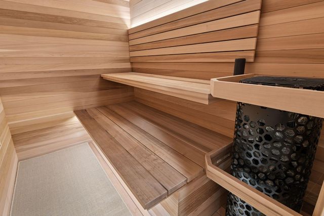 715 Rice Street E, Wayzata, MN 55391