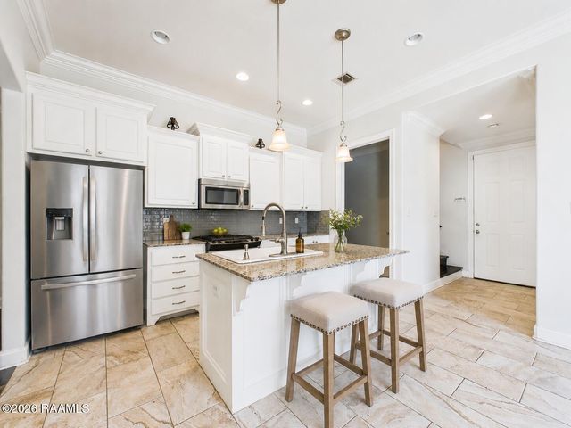 107 Autumn Brook Drive, Broussard, LA 70518