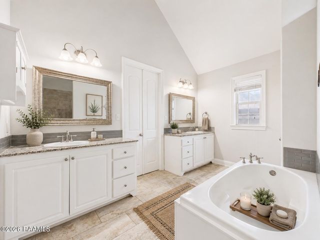 107 Autumn Brook Drive, Broussard, LA 70518