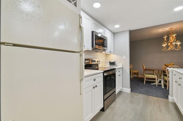 36750 US HIGHWAY 19 N 04239, Palm Harbor, FL 34684