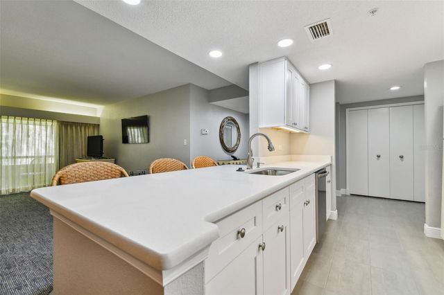 36750 US HIGHWAY 19 N 04239, Palm Harbor, FL 34684