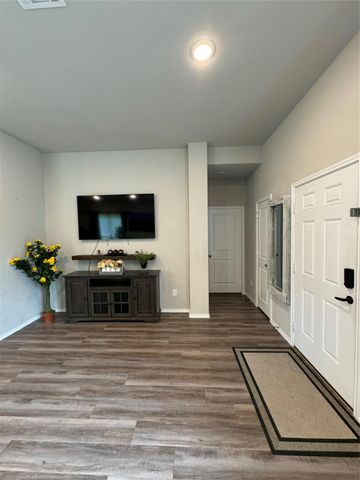 710 Crystal River Road, Conroe, TX 77316