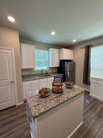 710 Crystal River Road, Conroe, TX 77316