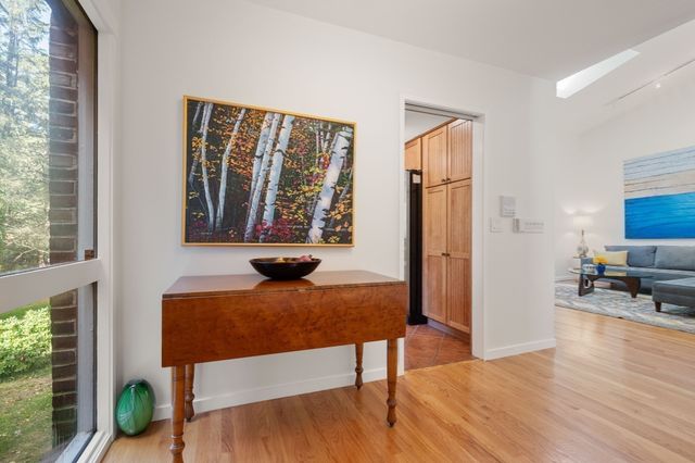 241 Perkins St H-402, Boston, MA 02130