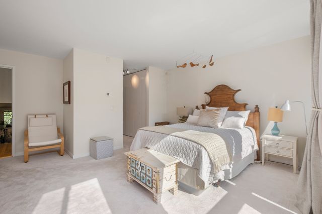 241 Perkins St H-402, Boston, MA 02130