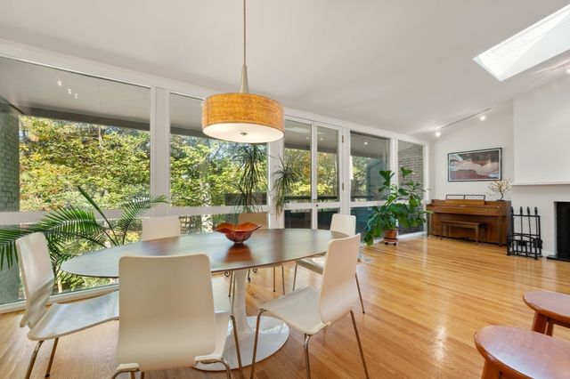 241 Perkins St H-402, Boston, MA 02130