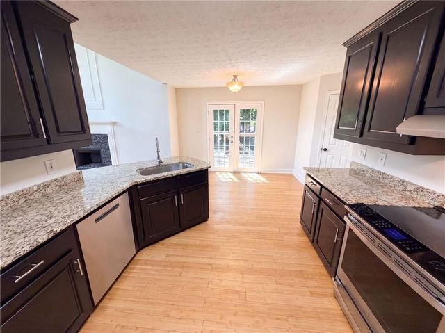 5410 Windswept Trace, Buford, GA 30518