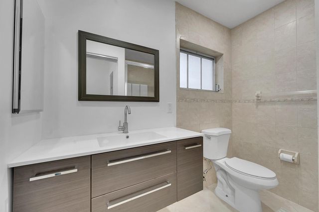 5043 Cresthaven Boulevard F, West Palm Beach, FL 33415