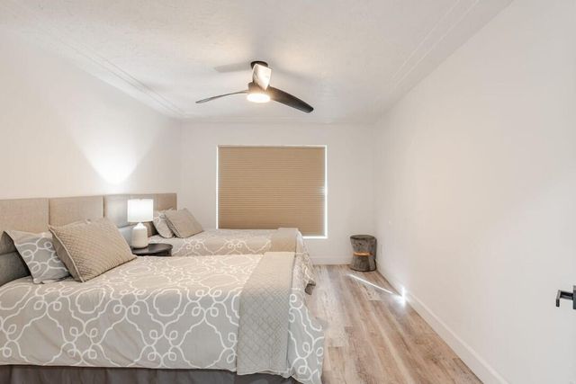 1860 Primrose Lane, Wellington, FL 33414