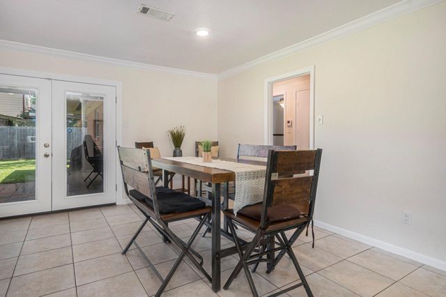 201 E 5th Street, Deer Park, TX 77536