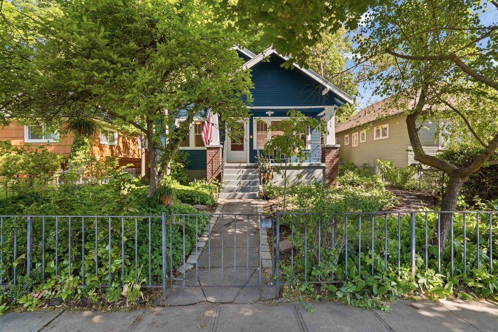 2728 W Gardner Ave, Spokane, WA 99201