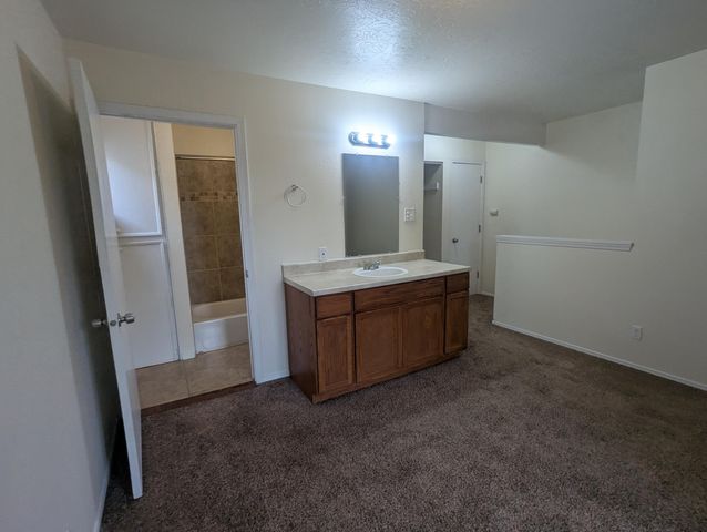 10908 Towner Avenue NE, Albuquerque, NM 87112