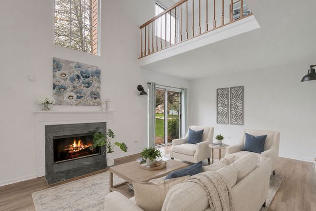 250 Wellington Circle, Gurnee, IL 60031