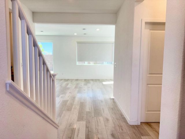 4633 Snapdragon way, Folsom, CA 95630