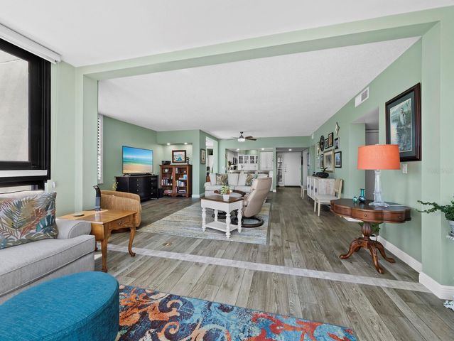 2020 HARBOURSIDE DRIVE 417, Longboat Key, FL 34228