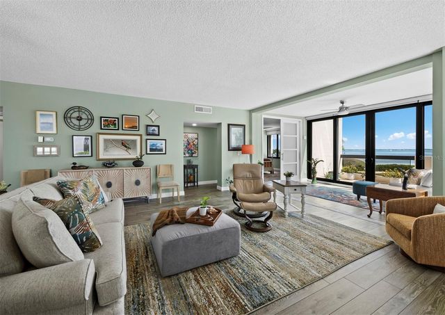 2020 HARBOURSIDE DRIVE 417, Longboat Key, FL 34228