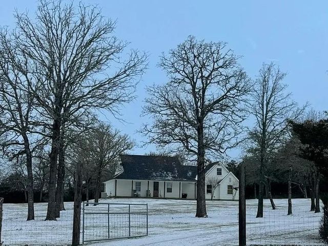 1032 Private Road 7039, Lexington, TX 78947