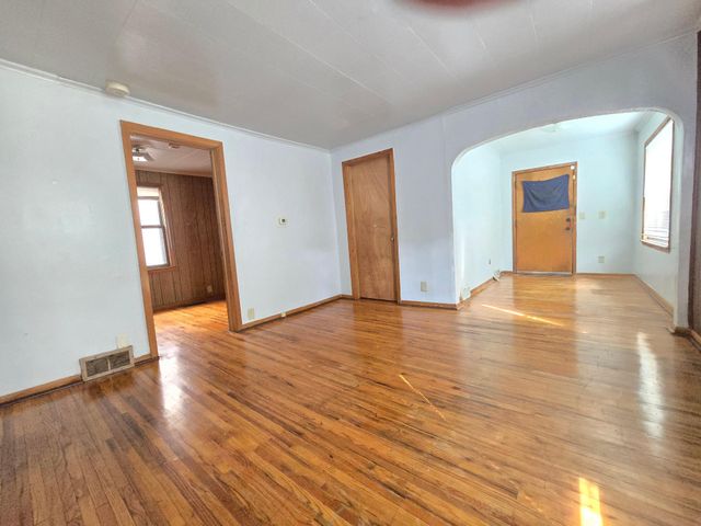 1215 Galtier Street, Saint Paul, MN 55117