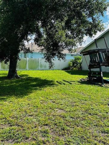 6507 NW Chugwater Cir, Port St Lucie, FL 34983