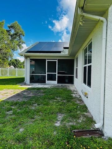 6507 NW Chugwater Cir, Port St Lucie, FL 34983