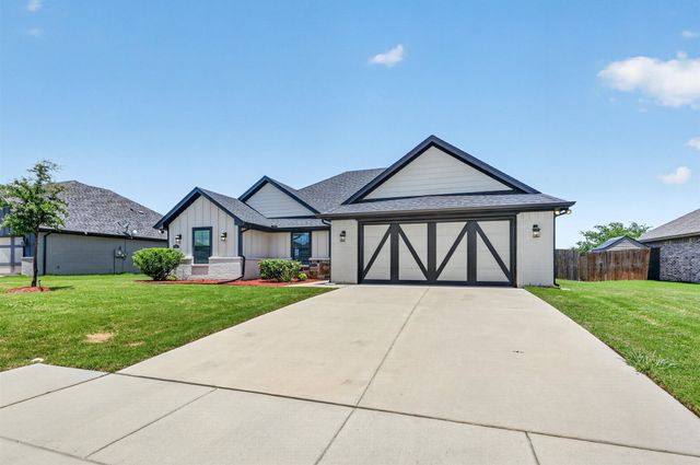 214 Rees Avenue, Godley, TX 76044