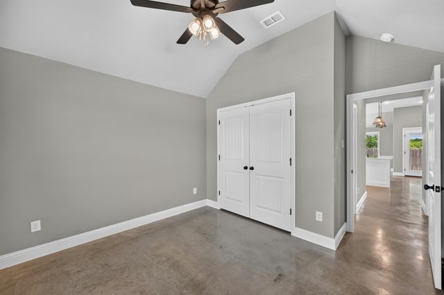 214 Rees Avenue, Godley, TX 76044
