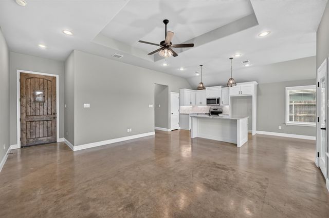214 Rees Avenue, Godley, TX 76044