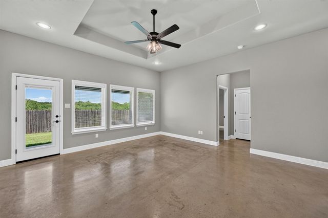 214 Rees Avenue, Godley, TX 76044