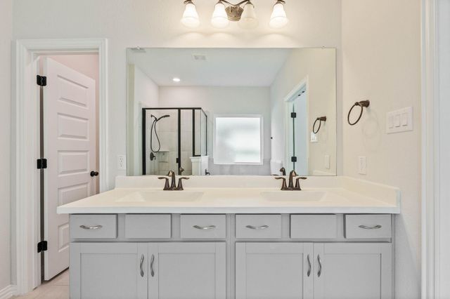 143 Scarlet Maple Court, Conroe, TX 77318