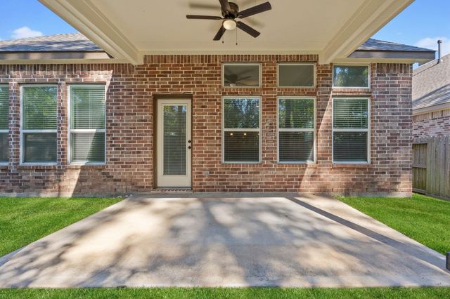 143 Scarlet Maple Court, Conroe, TX 77318