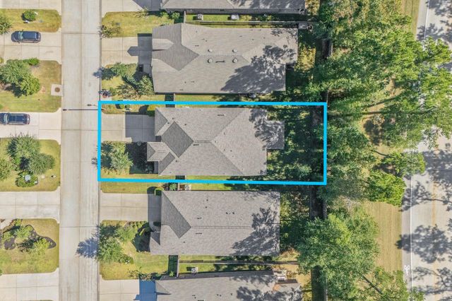 143 Scarlet Maple Court, Conroe, TX 77318