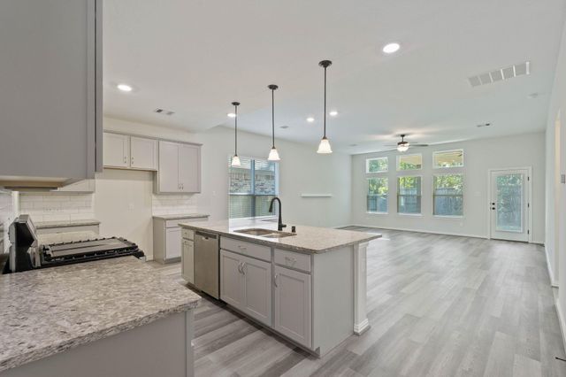 143 Scarlet Maple Court, Conroe, TX 77318