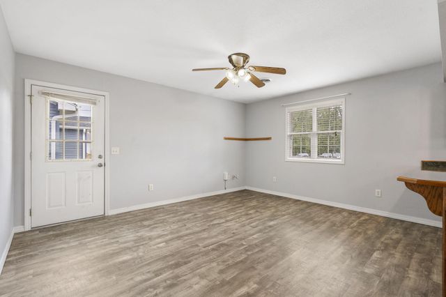 307 N Rechow Avenue, Bolivar, MO 65613