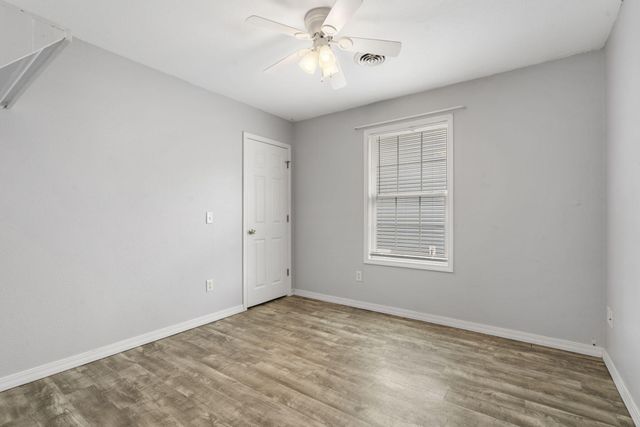 307 N Rechow Avenue, Bolivar, MO 65613