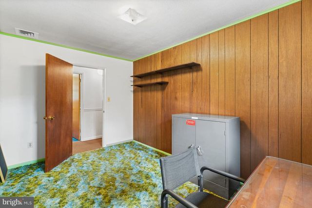 222 OAK KNOLL RD, New Cumberland, PA 17070