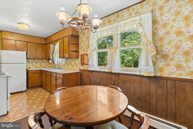 222 OAK KNOLL RD, New Cumberland, PA 17070