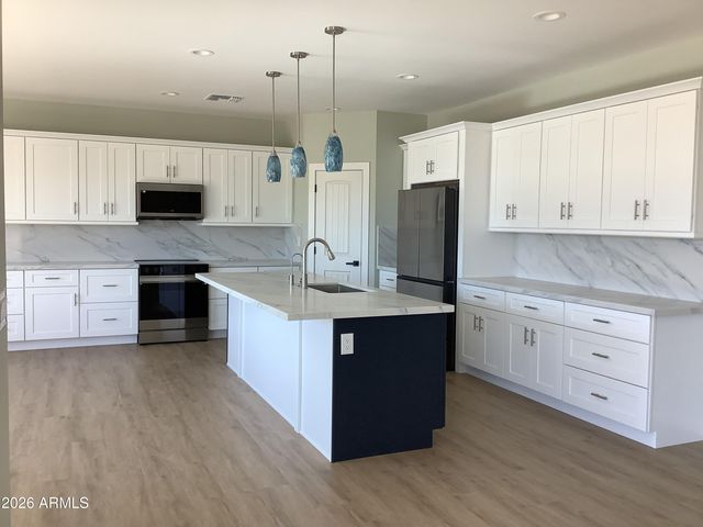 3745 N COCOPA Drive, Eloy, AZ 85131