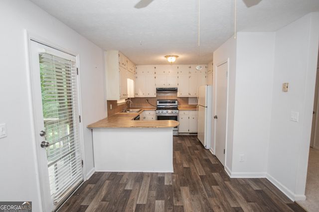 3180 Oak Drive, Lawrenceville, GA 30044