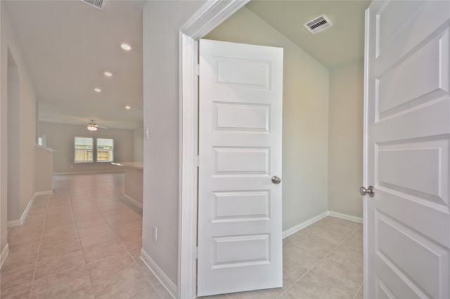 1015 Modesto Drive, Rosharon, TX 77583