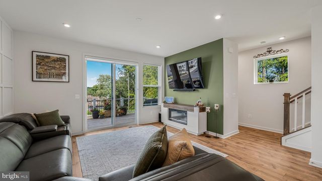 4150 MOUNTJOY WAY, Dumfries, VA 22026