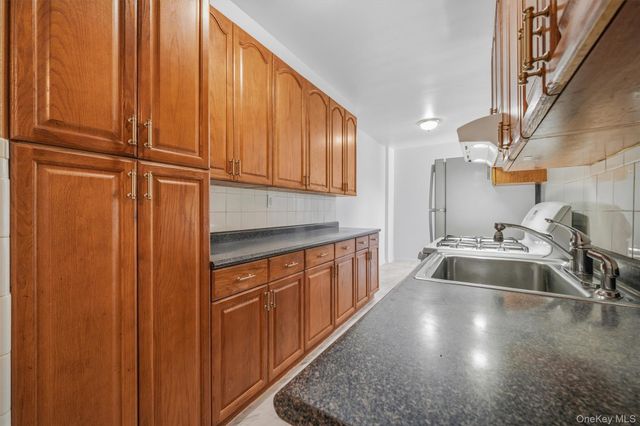19 Abeel Street 4H, Yonkers, NY 10705