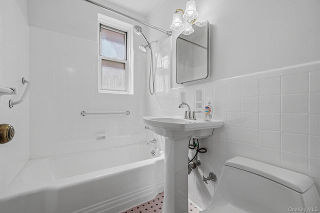 19 Abeel Street 4H, Yonkers, NY 10705