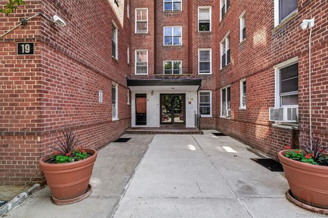 19 Abeel Street 4H, Yonkers, NY 10705