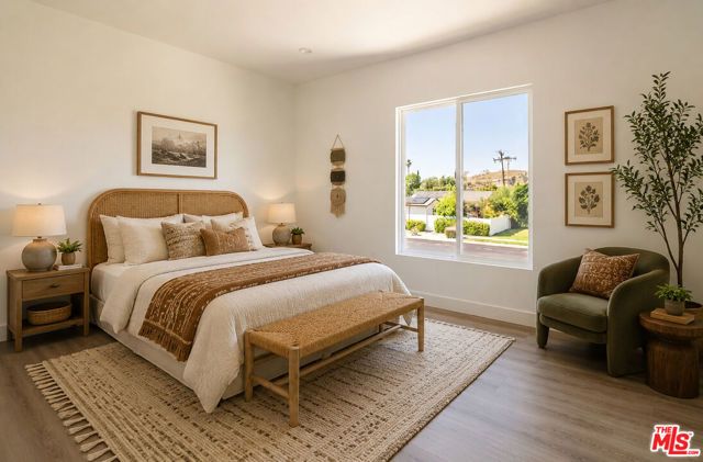 130 E Gainsborough Road, Thousand Oaks, CA 91360