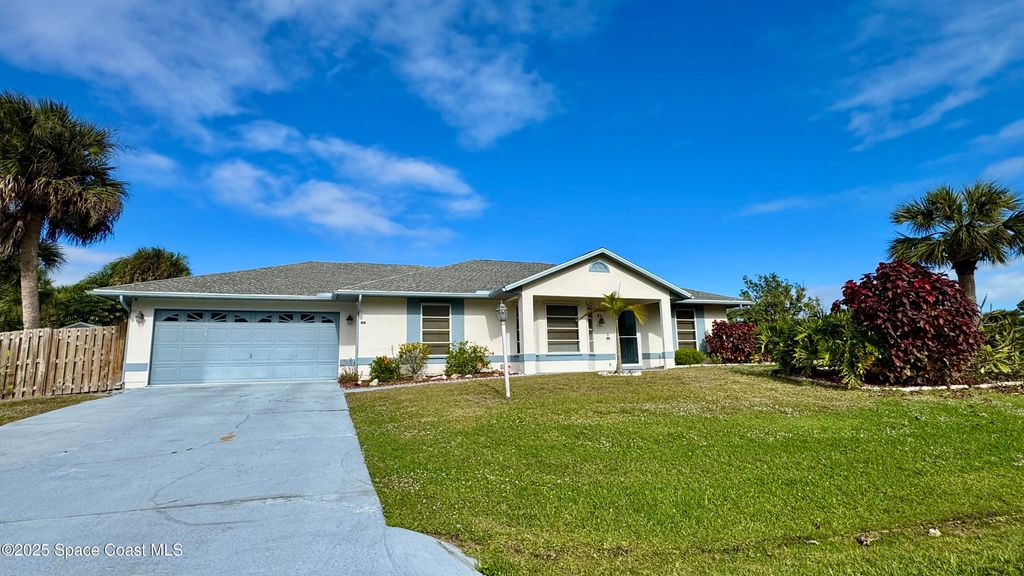 175 Chaloupe Terrace, Sebastian, FL 32958