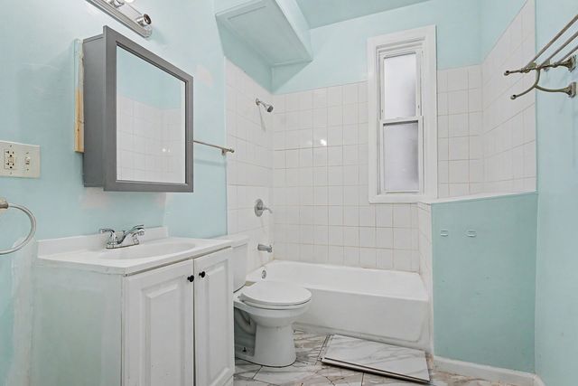 6446 S SANGAMON Street, Chicago, IL 60621