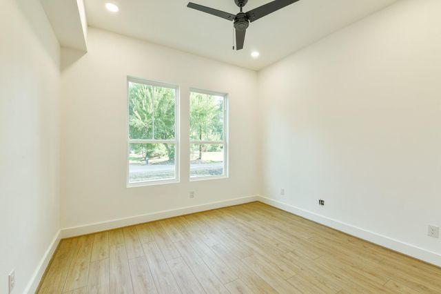 162 Wallace Street A, Houston, TX 77022